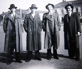 041 varberg 1949 four gentlemen