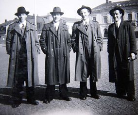 041 varberg 1949 four gentlemen